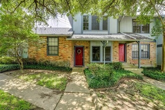 Building Photo - 1411 Gracy Farms Ln