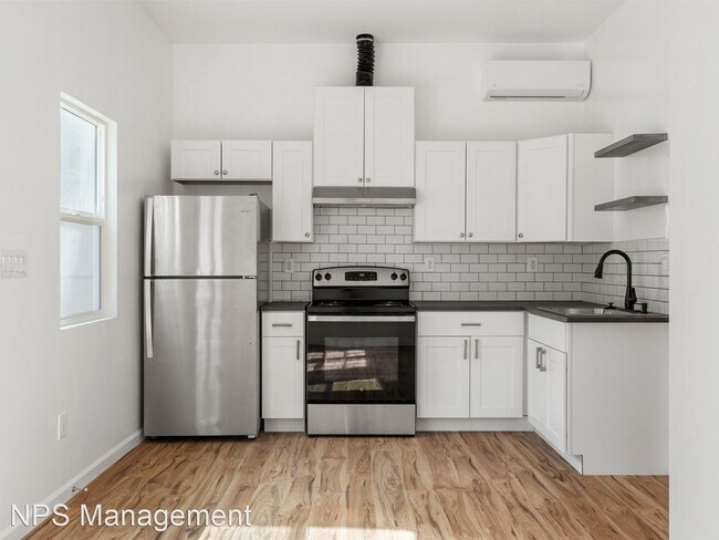 Building Photo - 1 br, 1 bath Apartment - 2740 E 19th Stree...