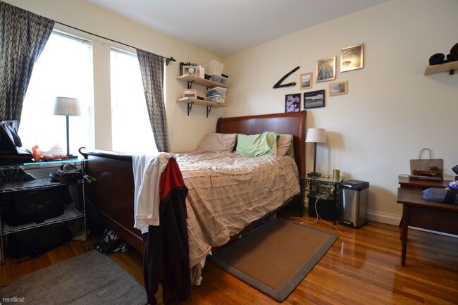 Building Photo - 216 Arlington St