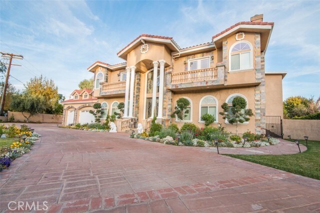 Building Photo - 10062 Valley Circle Blvd