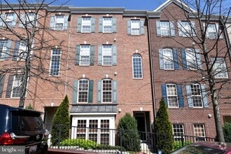 Building Photo - 2344 Merseyside Dr