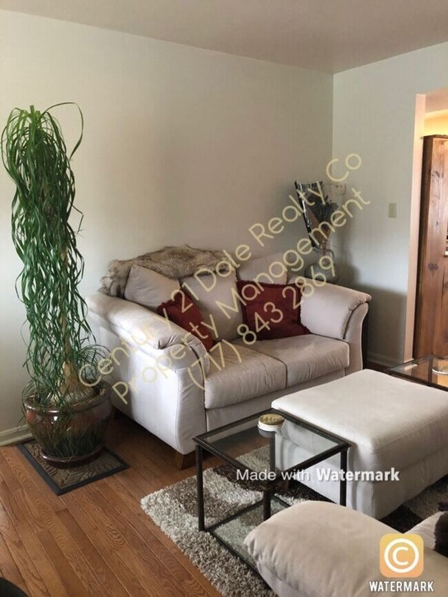 Foto del edificio - 128 Pointe Ridge Dr