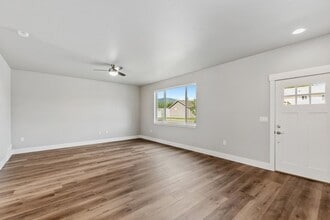 Building Photo - 534 Colorado Ave