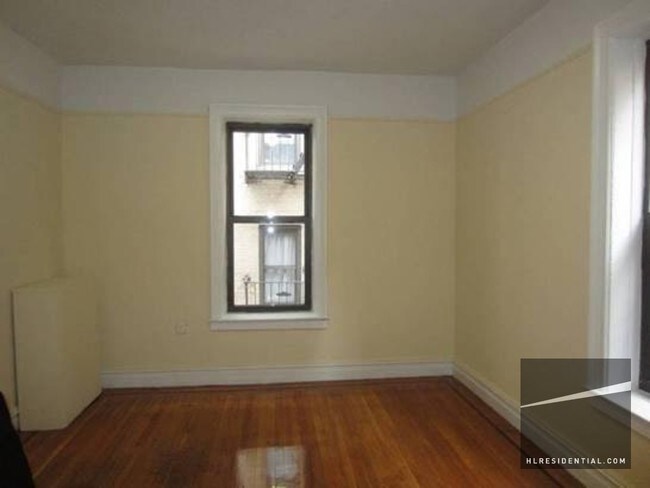 Foto del edificio - 3519 147th St