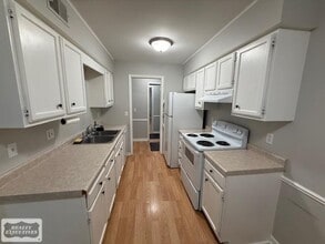 Building Photo - 6165 Innkeepers Ct
