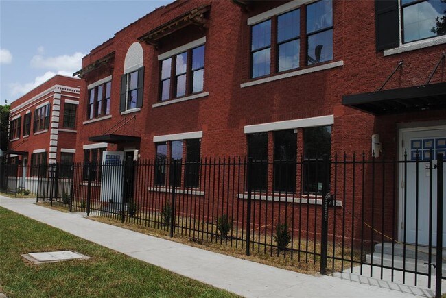 Building Photo - 6825 Avenue C