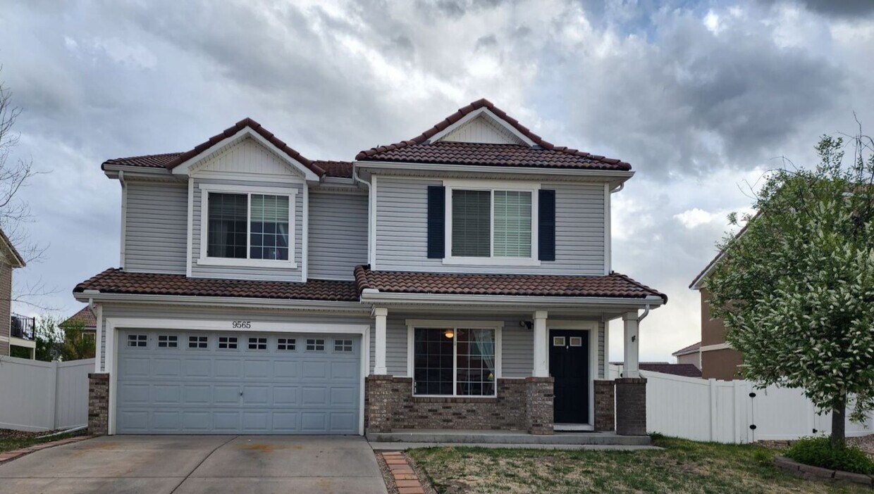 Primary Photo - Beautiful 3 Bedroom house in Fountain
