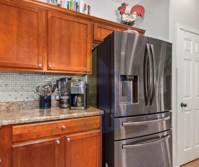 Foto del edificio - 697 W Oak Tree Ln