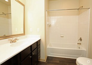 The Reserve at Village Creek photo'