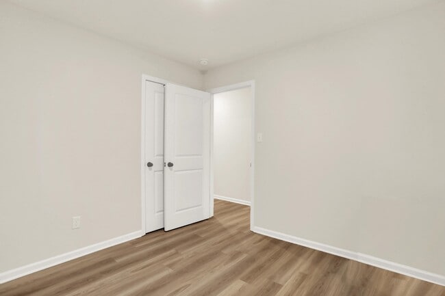 Foto del edificio - 4489 Beacon Hls Dr