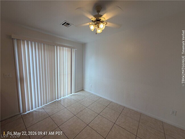 Foto del edificio - 343 Mulberry Glen Dr