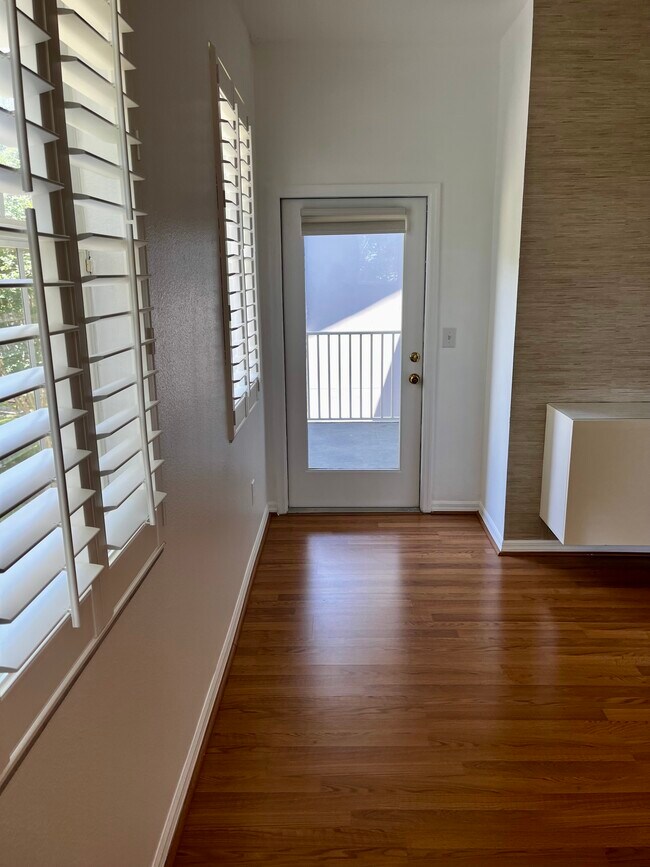 Foto del edificio - 9510 Georgian Park Ln