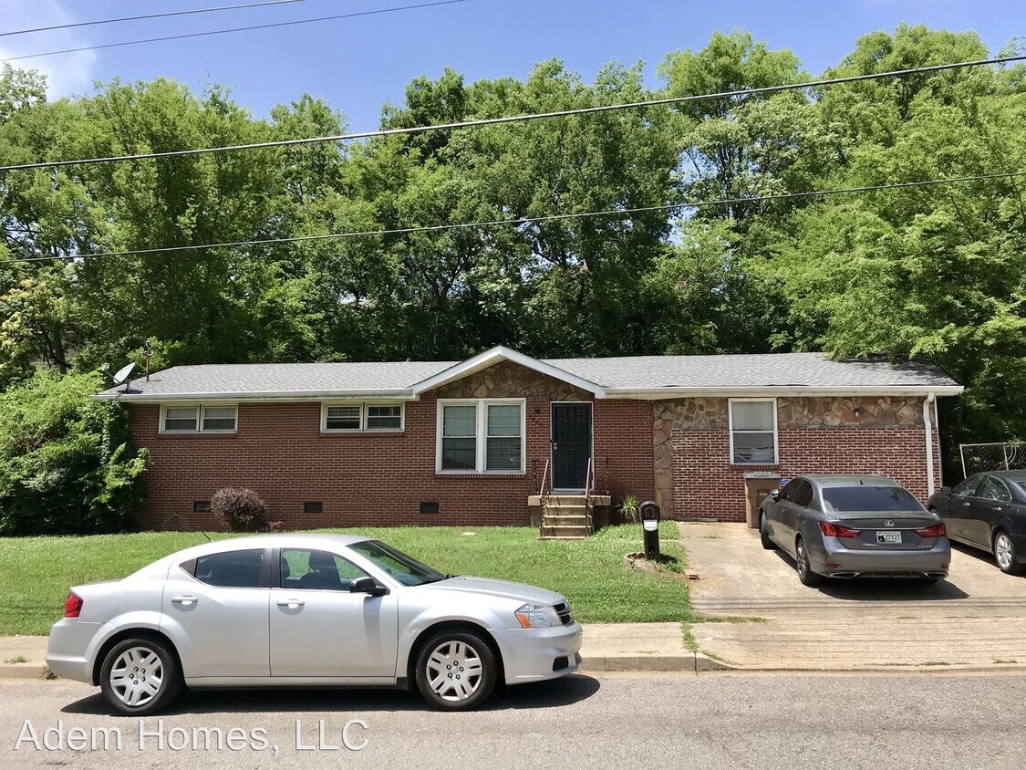 4 br, 2.5 bath House 3600 Clifton Ave House Rental in Nashville, TN