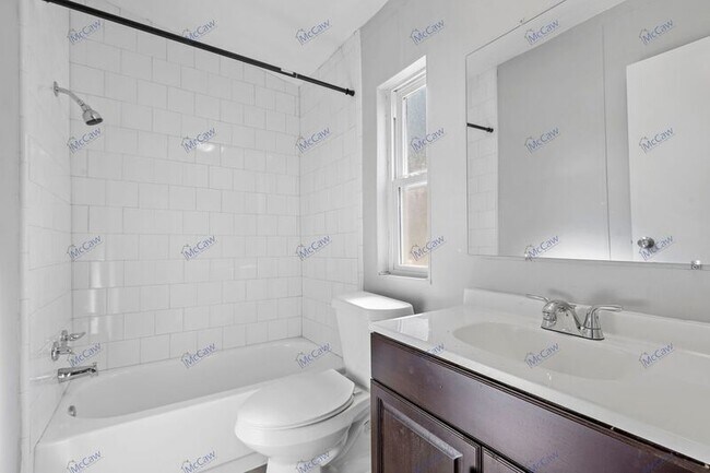 Foto del edificio - 831 Arrowhead Dr