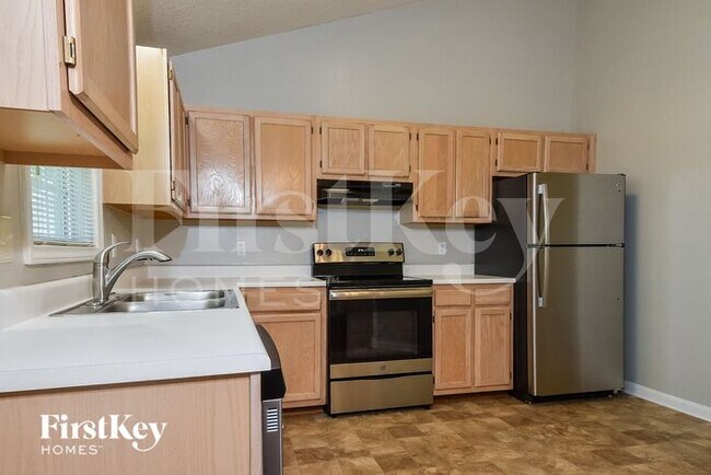 Foto del edificio - 7121 Taunton Dr