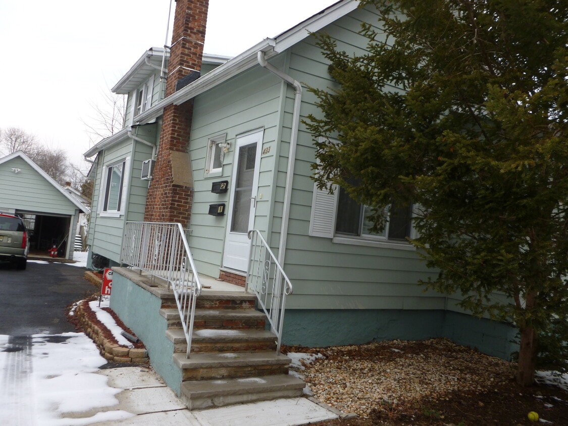433 Holly Ave Unit 2, Paramus, NJ 07652 Apartments in Paramus, NJ