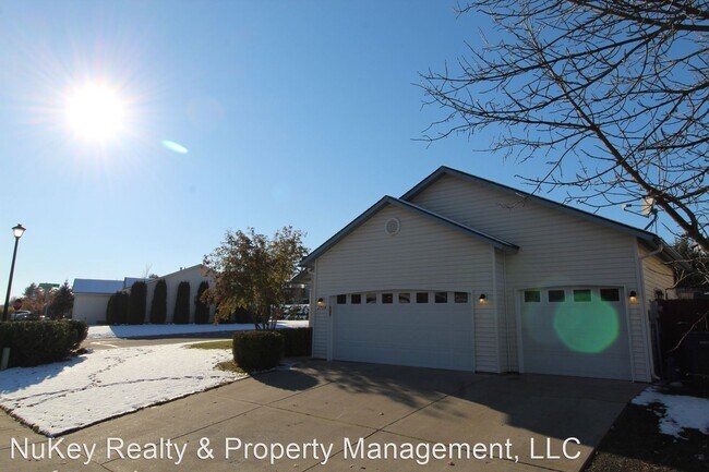 Foto del edificio - 3 br, 2 bath House - 2704 Bethany St.