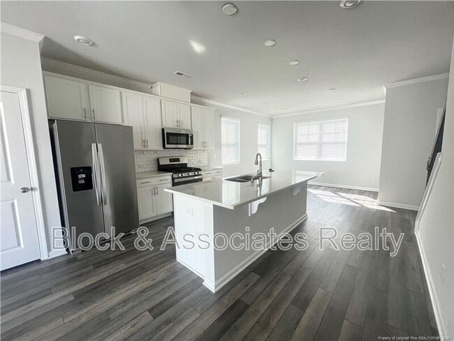 Foto del edificio - 4923 Southern Magnolia Dr