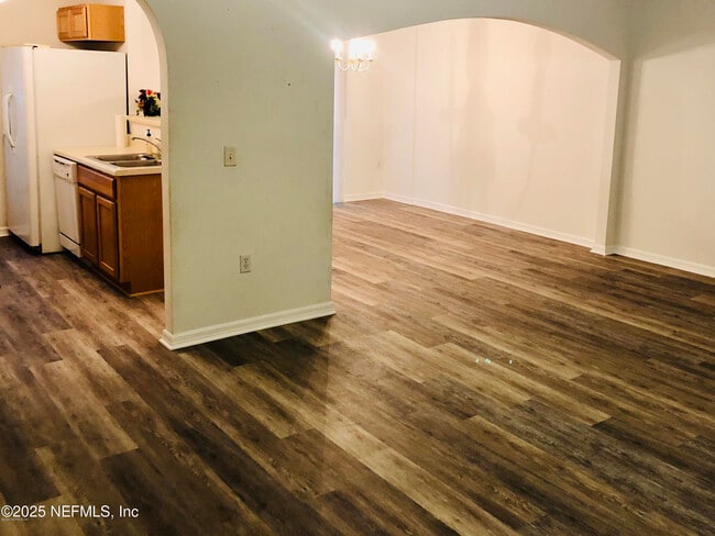 Foto del edificio - 10486 Autumn Trace Rd