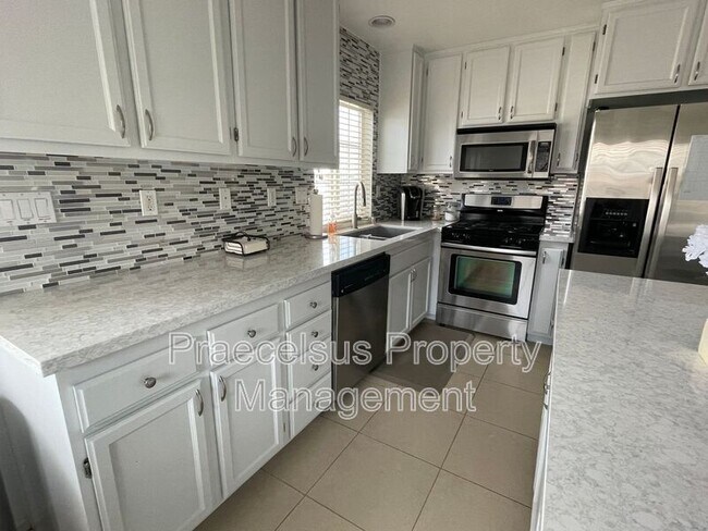 Foto del edificio - 1459 Claude Ln