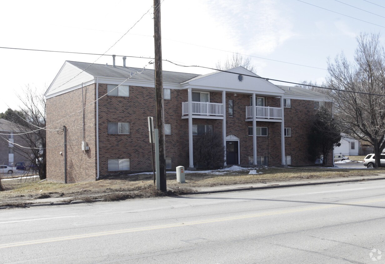 6917 Military Ave, Omaha, NE 68104 Apartments in Omaha, NE