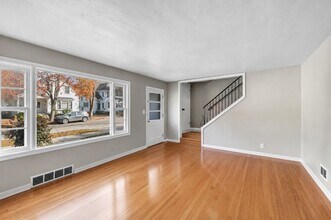 Building Photo - 712 Grignon St