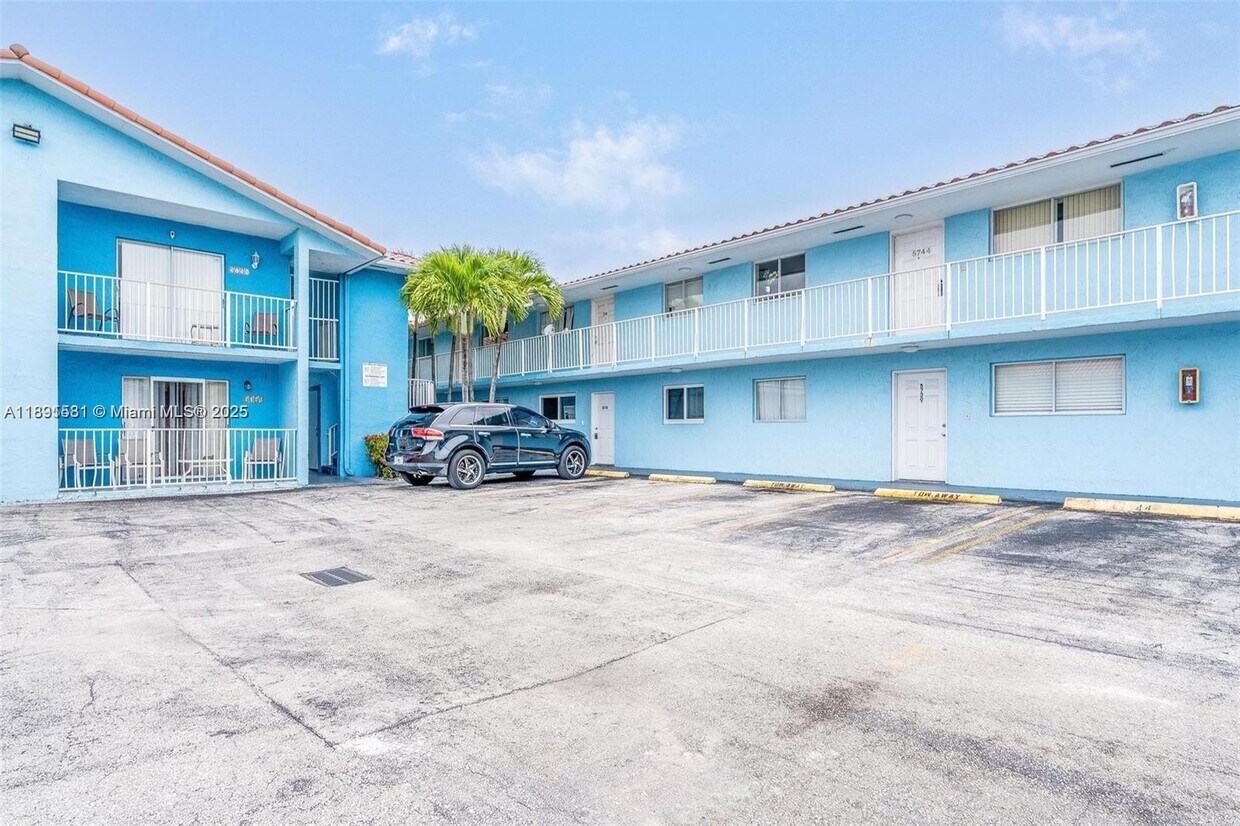 Foto principal - 5736 W 26th Ave