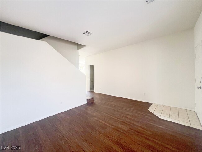 Foto del edificio - 1153 Stormy Valley Rd