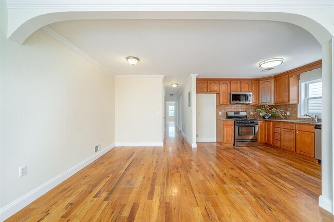 Foto del edificio - 74 Kossuth St