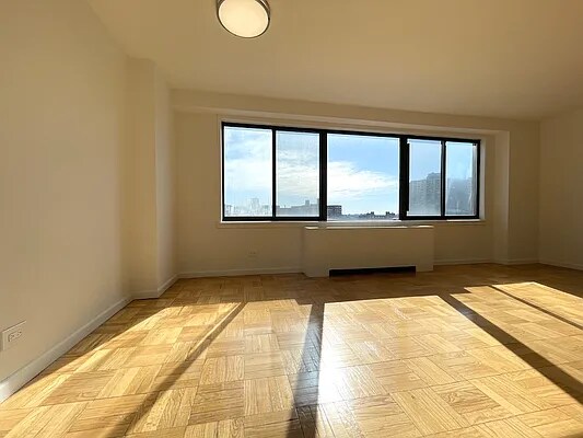 Building Photo - 3671 Hudson Manor Ter