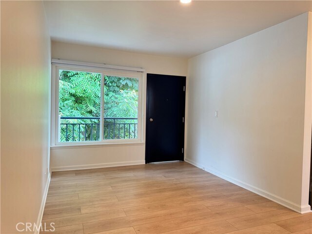 Foto del edificio - 251 N Oakland Ave