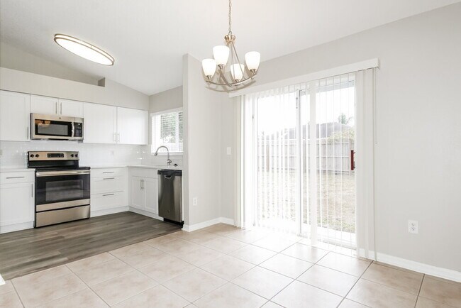 Foto del edificio - 1515 Birchstone Ave