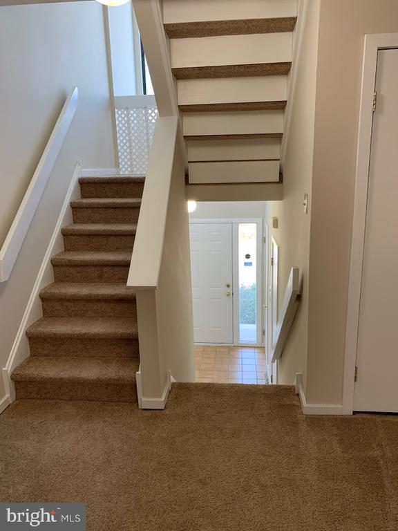 Foto del edificio - 468 Lynetree Dr