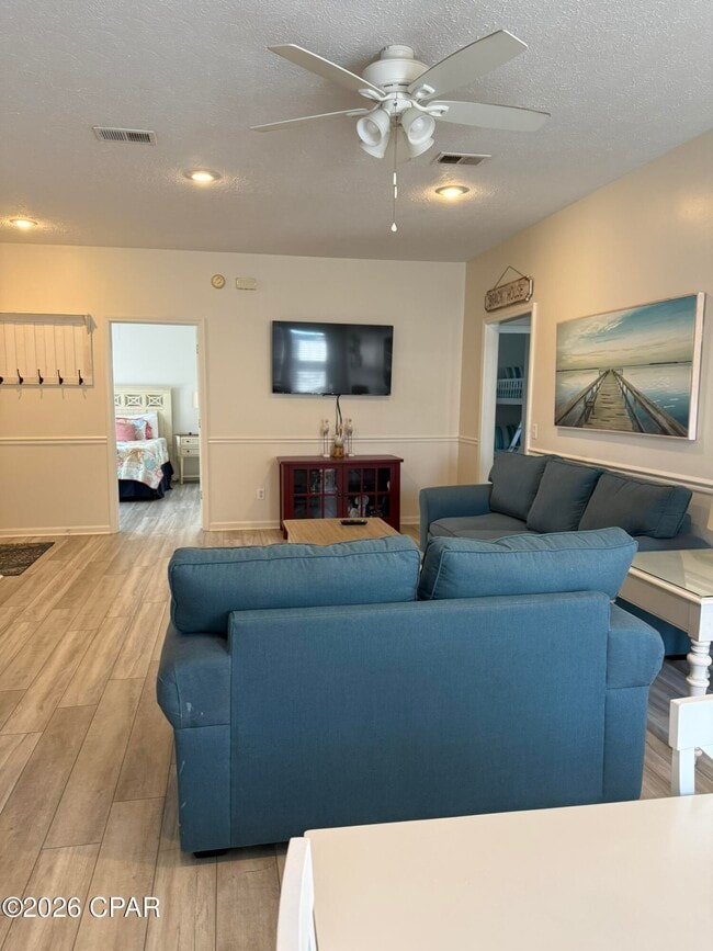 Foto del edificio - 7908 Sunset Ave