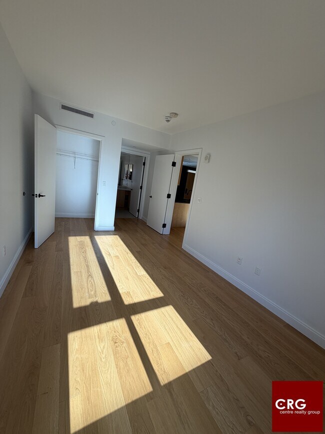 Building Photo - 83-84 Gardner St. Unit U208
