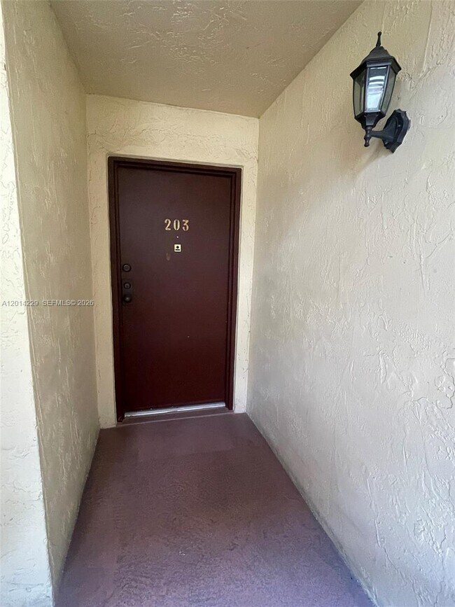 Foto del edificio - 8820 SW 123rd Ct