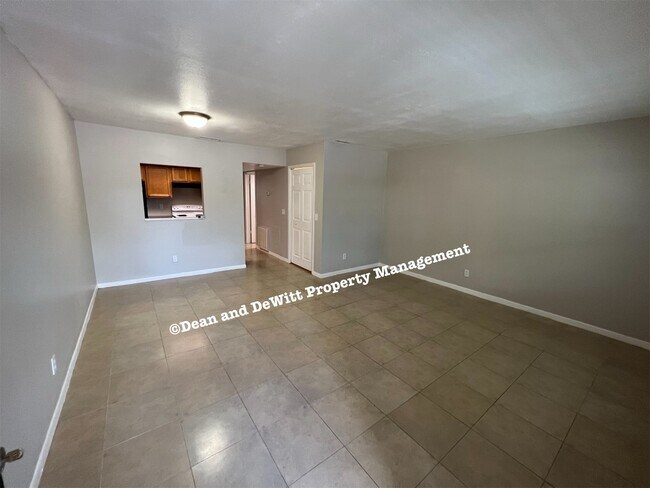 Foto del edificio - 1 Bed/1 Bath - Unit 207