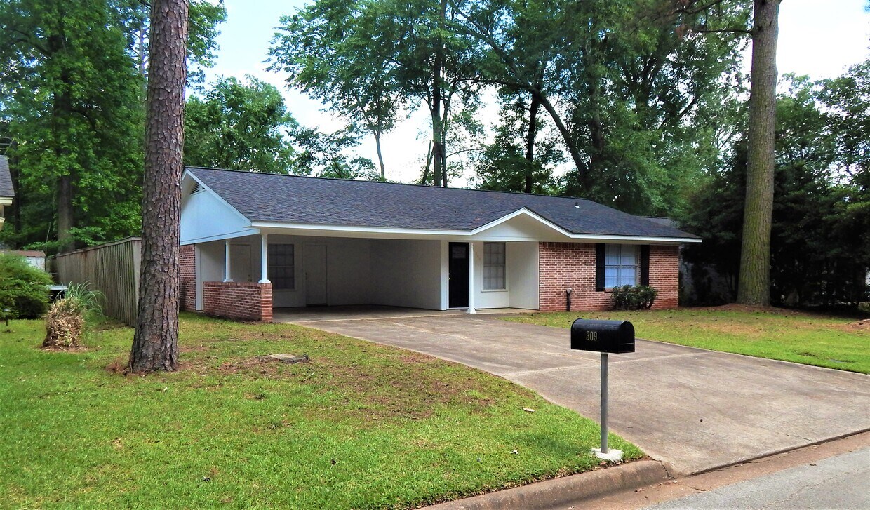 309 Nottingham St, Nacogdoches, TX 75961 House Rental in Nacogdoches