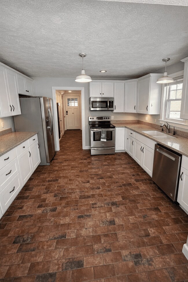 Foto del edificio - 4933 N Parma Rd