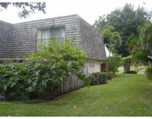 Building Photo - 2060 SW 90th Ave