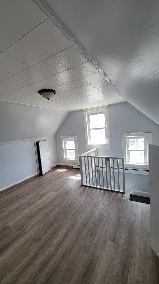 Foto del edificio - 397 Clifton Ave