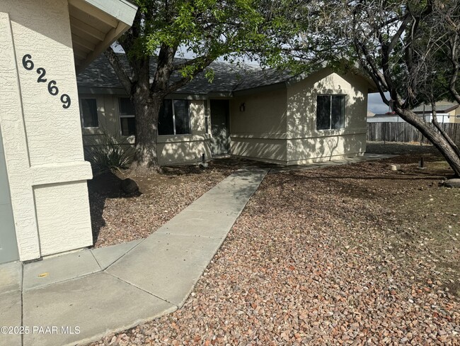 Building Photo - 6269 N Little Papoose Dr
