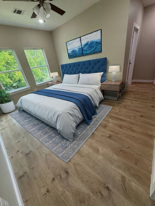 Foto del edificio - 3555 Noah St