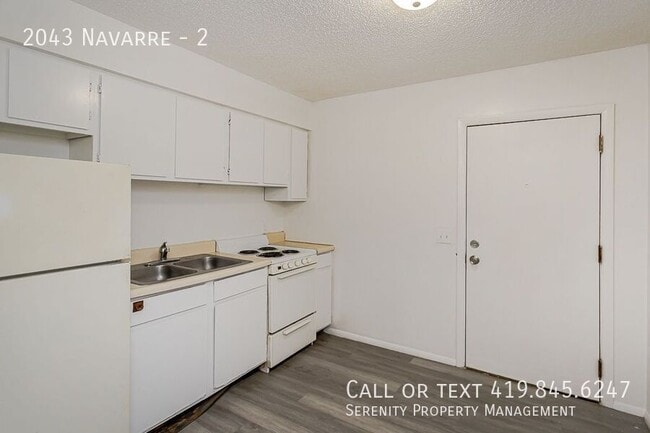 Building Photo - 2043 Navarre-2