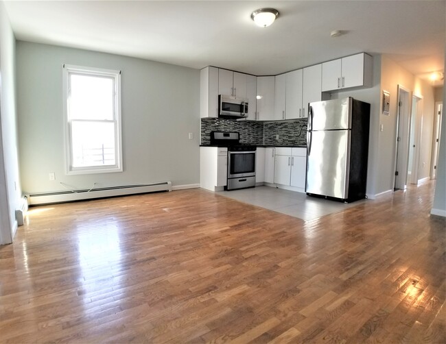 Building Photo - 444 Timpson Pl