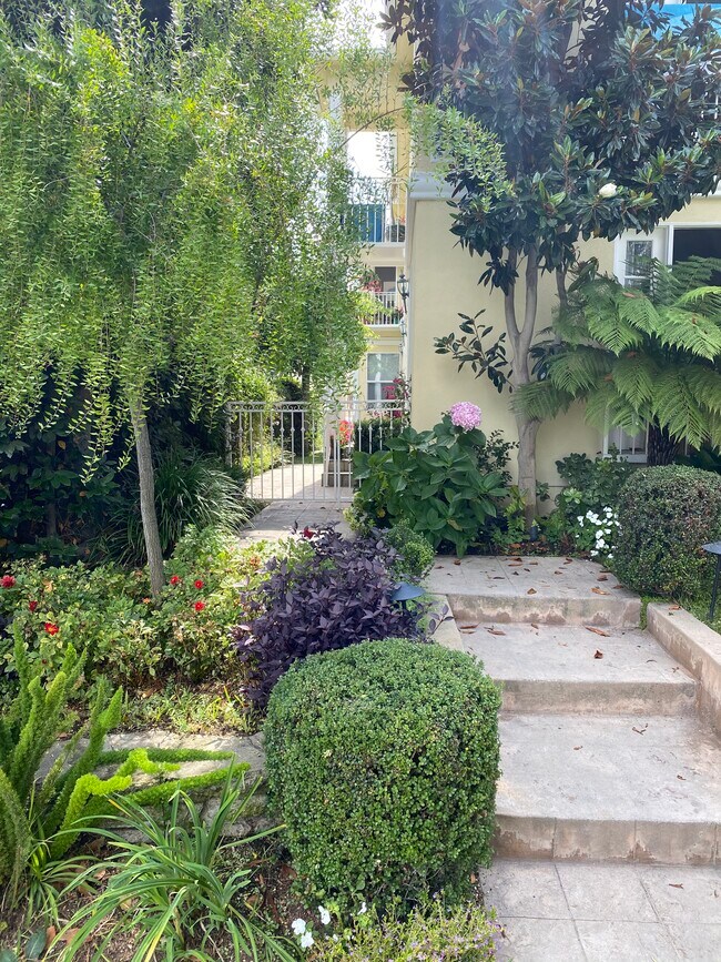 Fachada del edificio en 12th Street - 844 12th St