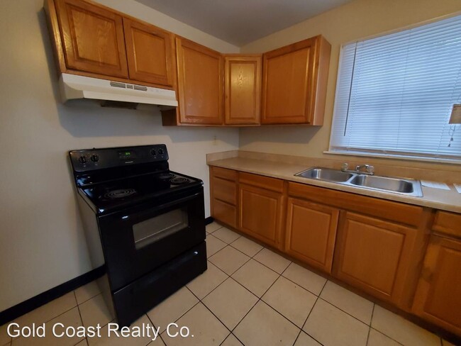 Building Photo - 3 br, 1 bath House - 4625 Gardendale Avenue