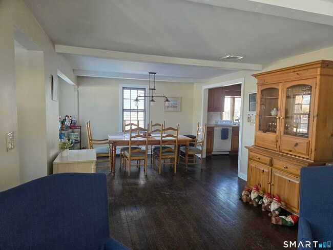 Foto del edificio - 892 Reef Rd