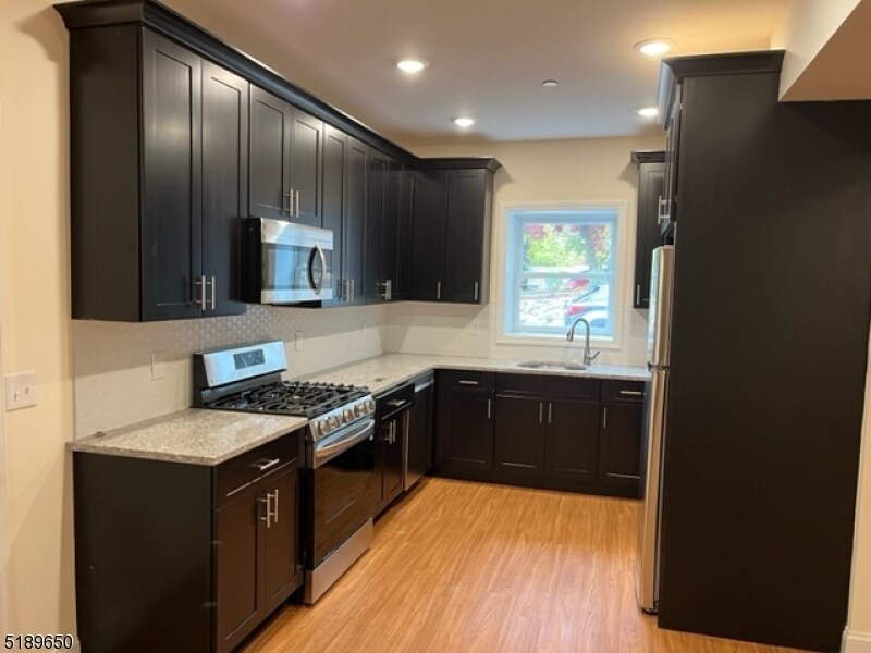 11 Prospect St Unit 1, Mount Arlington Boro, NJ 07856 Room for Rent