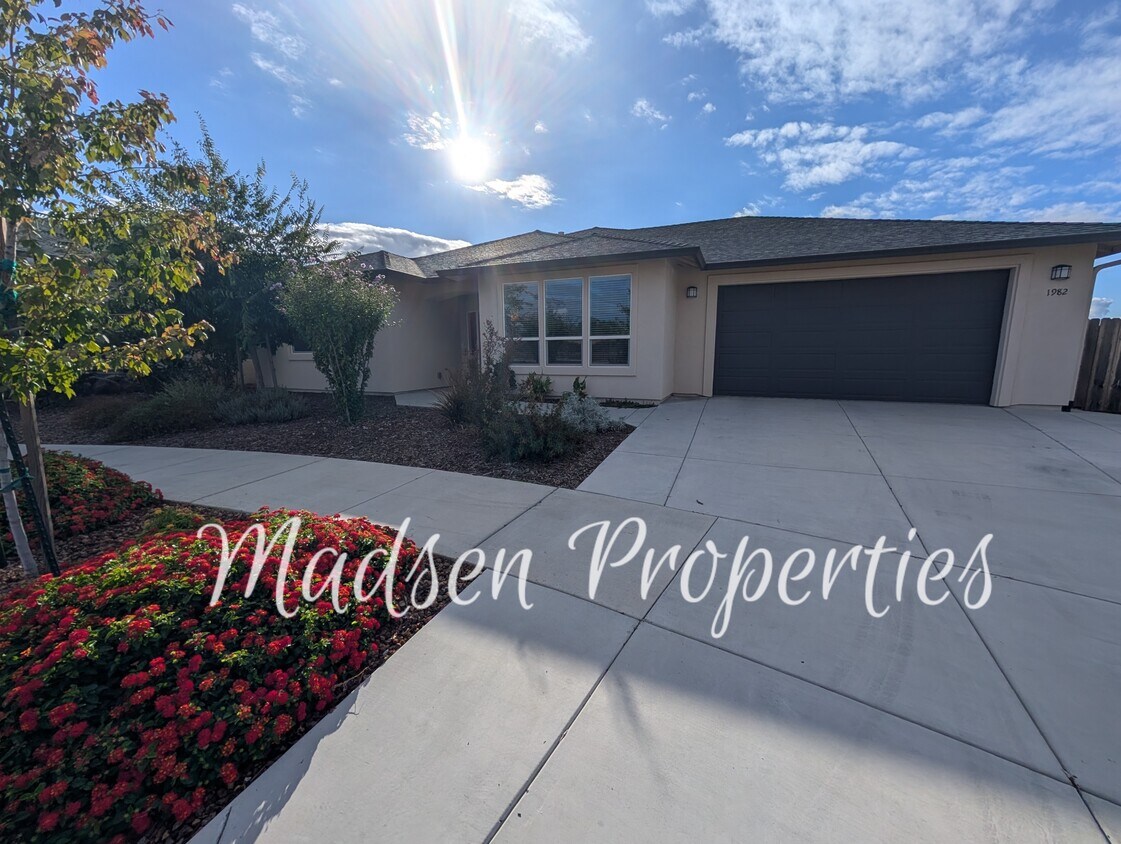 Foto principal - 1982 Dawncrest Dr